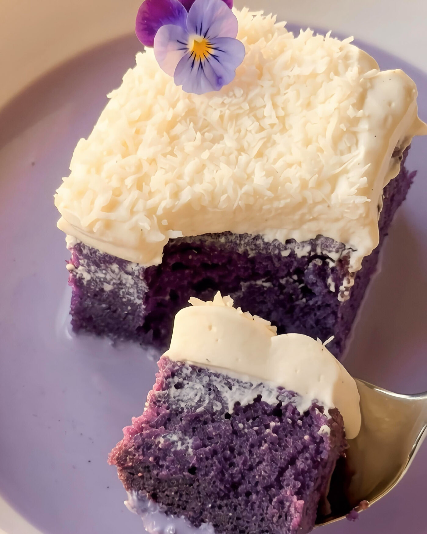 Der Beste Ube-Kokos Tres Leches Kuchen