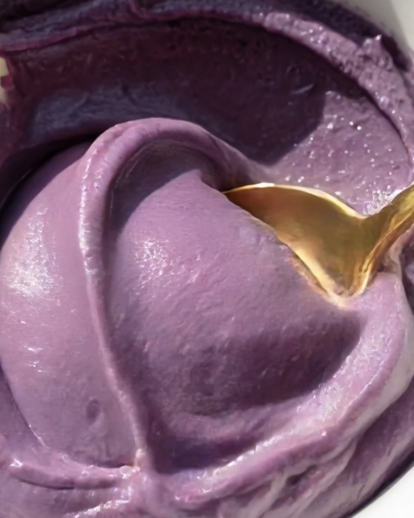 Das beste Ube Mango Toast Rezept – Frisch gekochte Ube Halaya: dicke, glänzende lila Yamswurzel-Marmelade mit echtem Ube-Pulver | Ube Nolia